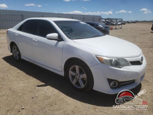 4T1BF1FK8EU325724 2014 TOYOTA CAMRY photo no. 4