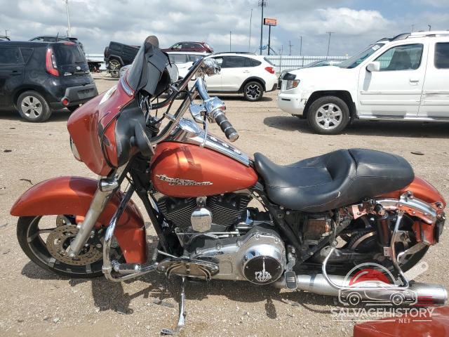 1HD1KBM16BB655928 2011 HARLEY-DAVIDSON FL photo no. 3