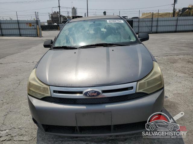 1FAHP3EN0AW263386 2010 FORD FOCUS photo no. 5
