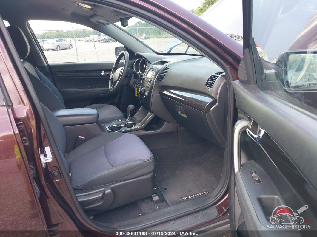 5XYKT3A6XDG328885 2013 KIA SORENTO photo no. 5