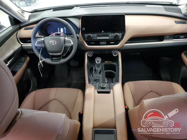 5TDAAAB5XRS051502 2024 TOYOTA GRAND HIGH photo no. 8