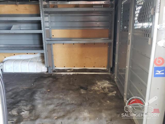 1N6AF0KY0JN805200 2018 NISSAN NV photo no. 11