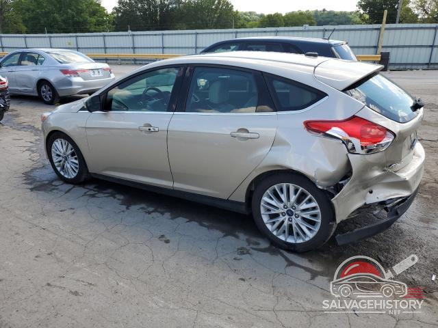 1FADP3N21JL261877 2018 FORD FOCUS photo no. 2