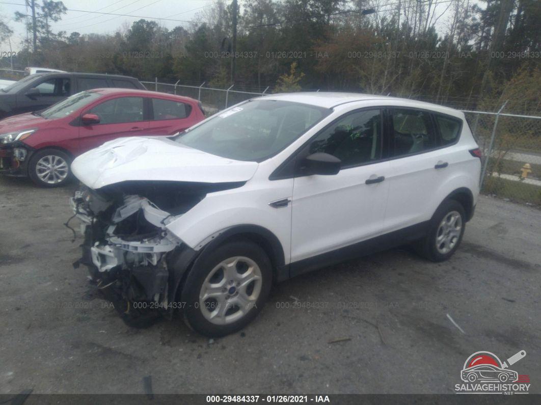 1FMCU0F79HUC58460 2017 FORD ESCAPE photo no. 2