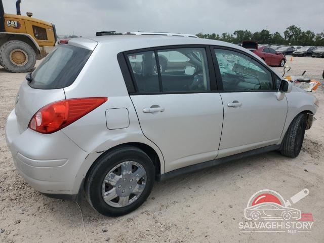 3N1BC1CP8BL388876 2011 NISSAN VERSA photo no. 3