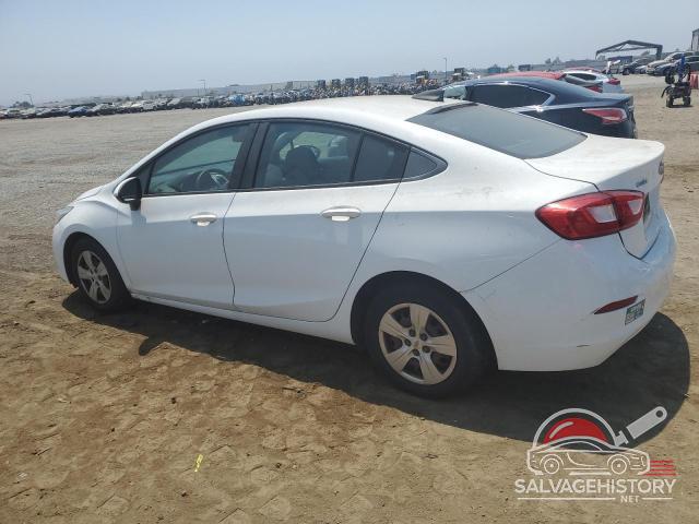 1G1BC5SM7J7108310 2018 CHEVROLET CRUZE photo no. 2