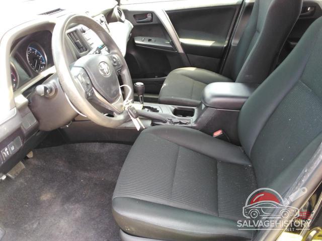 2T3ZFREV0JW484148 2018 TOYOTA RAV4 photo no. 7