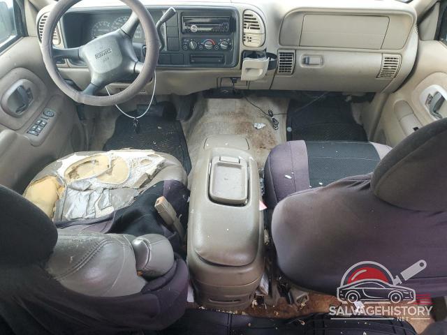 1GKEC13R9XJ785883 1999 GMC YUKON photo no. 8