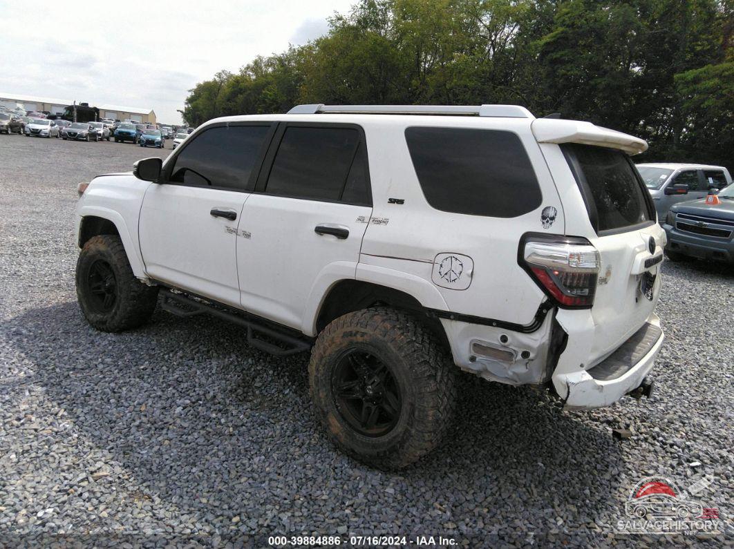 JTEBU5JR5H5429488 2017 TOYOTA 4RUNNER photo no. 3