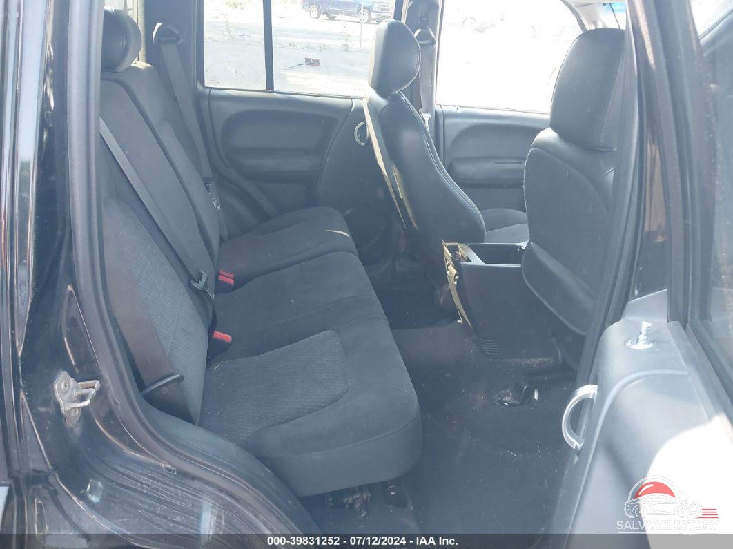 1J4GL58K23W561305 2003 JEEP LIBERTY photo no. 8