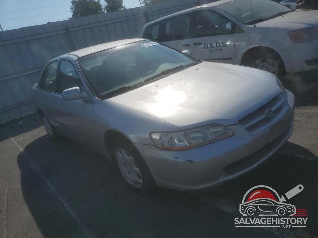 1HGCG5643WA153153 1998 HONDA ACCORD photo no. 4