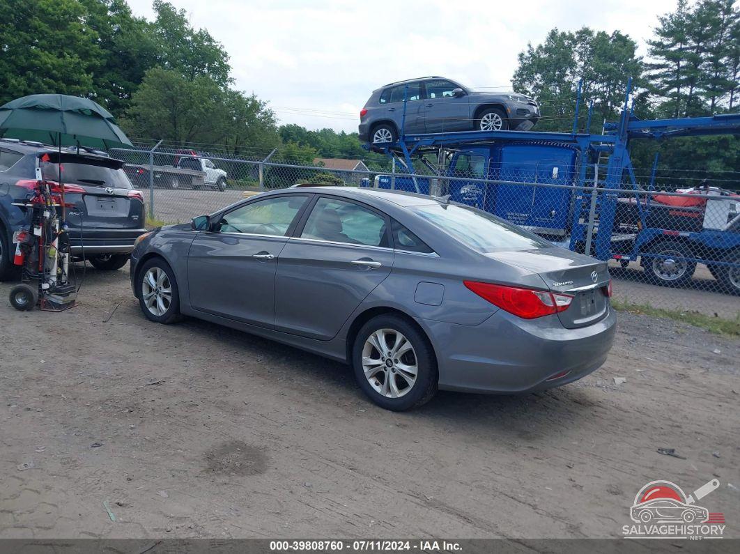 5NPEC4AC0BH272745 2011 HYUNDAI SONATA photo no. 3