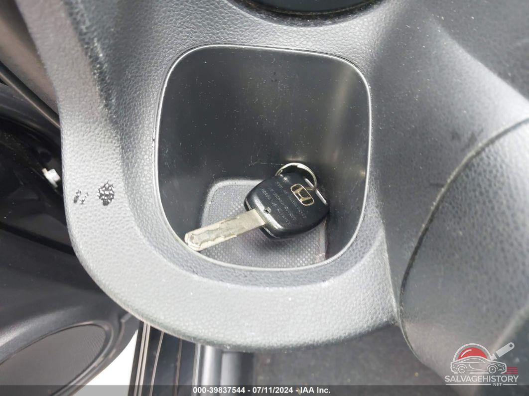 JHMGE8H52DC046334 2013 HONDA FIT photo no. 11