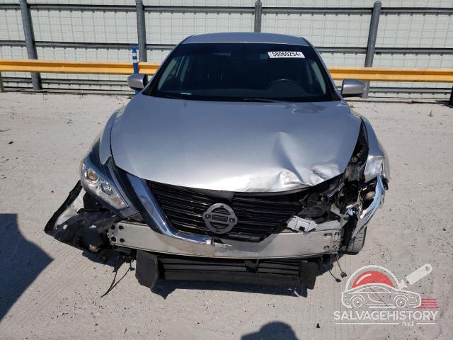 1N4AL3APXJC196043 2018 NISSAN ALTIMA photo no. 5