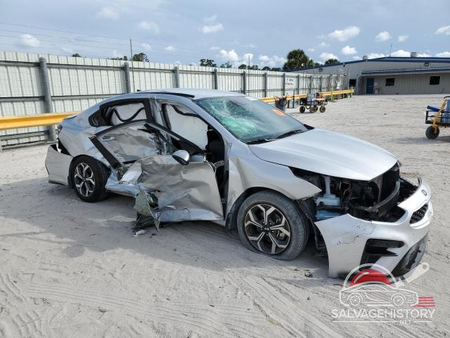 3KPF24AD5ME399983 2021 KIA FORTE photo no. 4