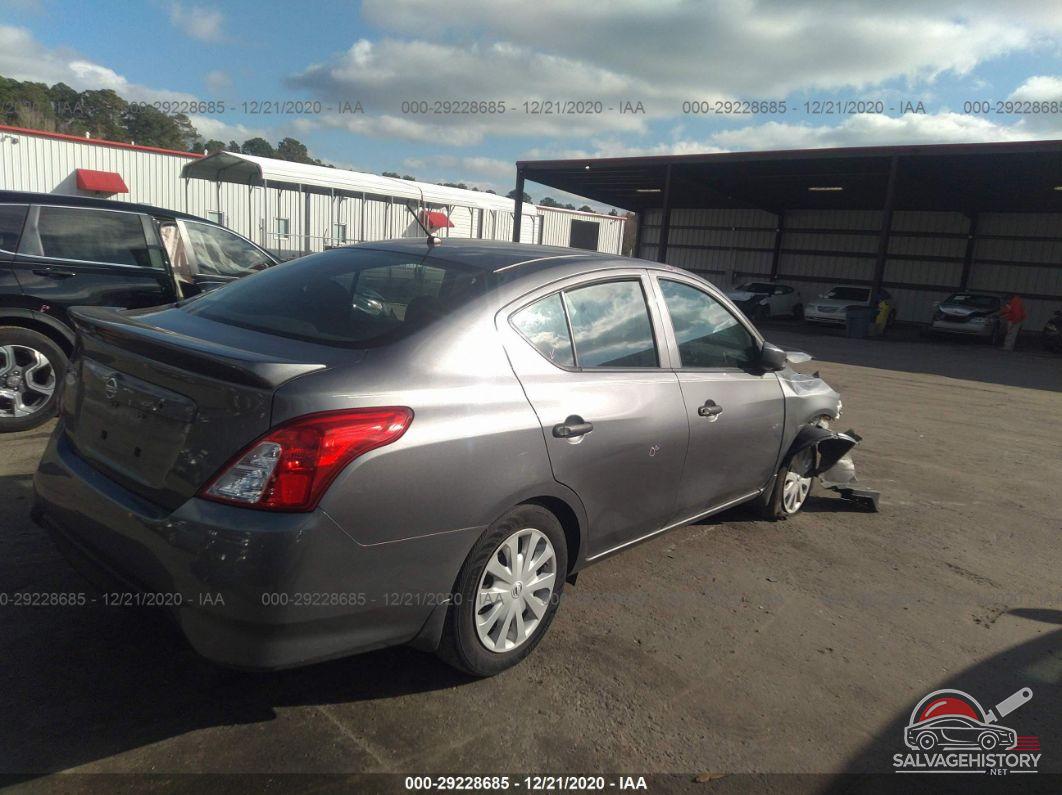 3N1CN7AP5JL834680 2018 NISSAN VERSA SEDAN photo no. 4