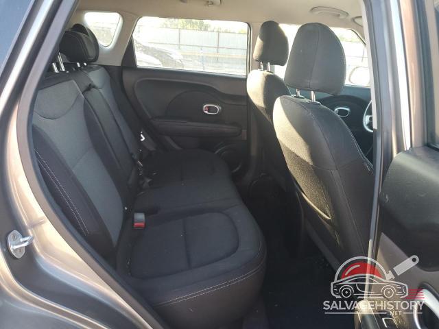 KNDJP3A51H7420753 2017 KIA SOUL photo no. 10