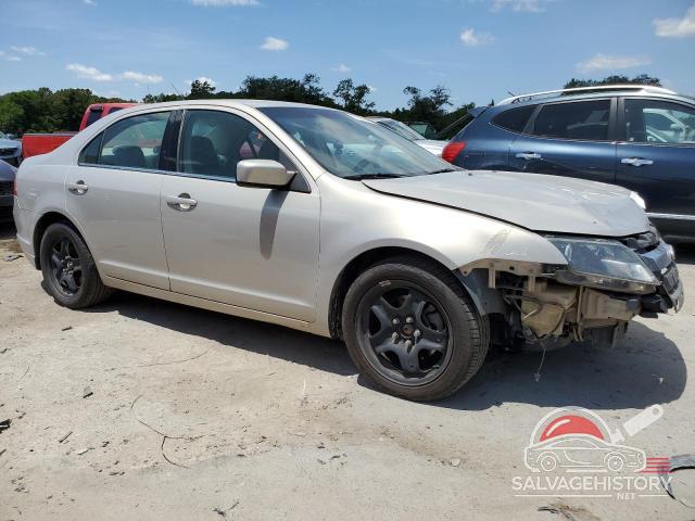 3FAHP0HA7AR395135 2010 FORD FUSION photo no. 4