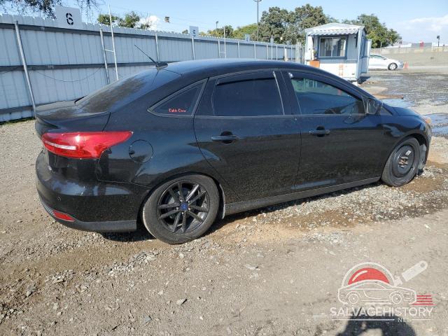1FADP3F23FL370170 2015 FORD FOCUS photo no. 3