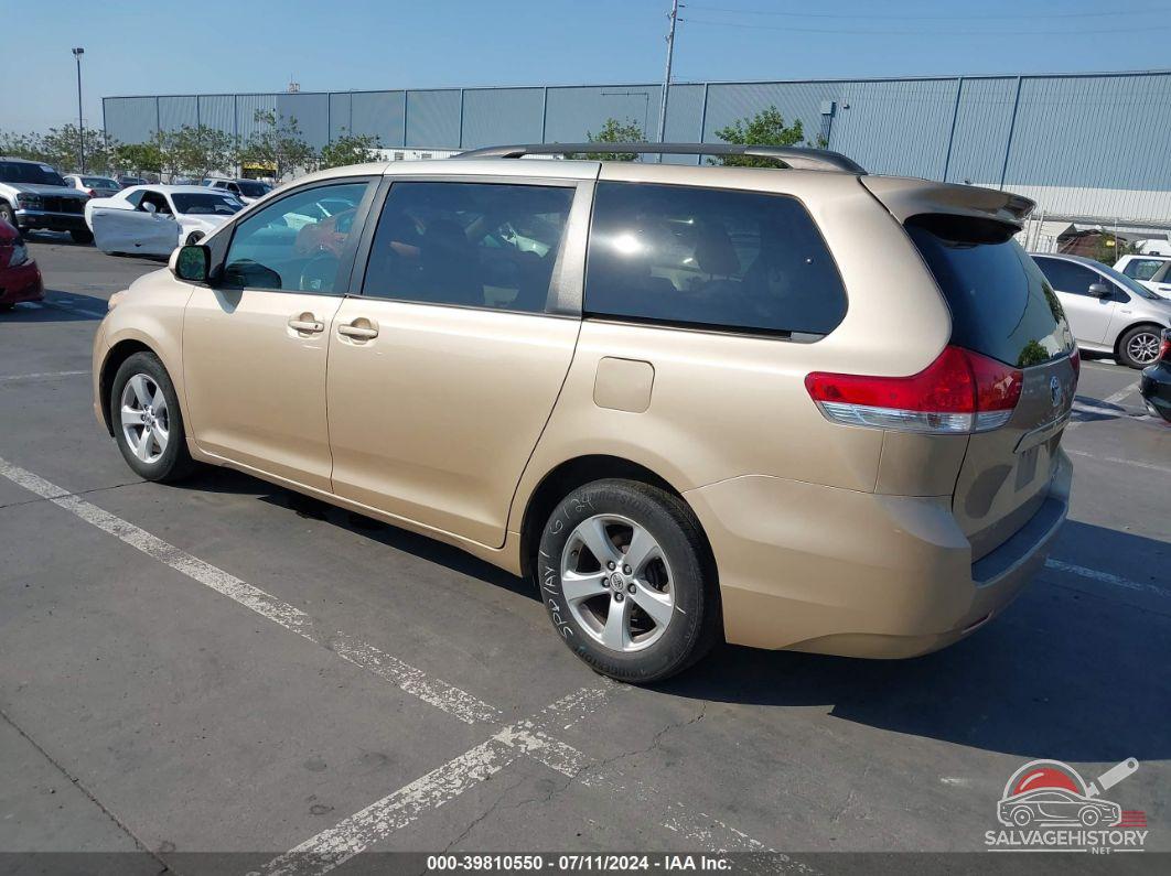 5TDKK3DC1ES445506 2014 TOYOTA SIENNA photo no. 3