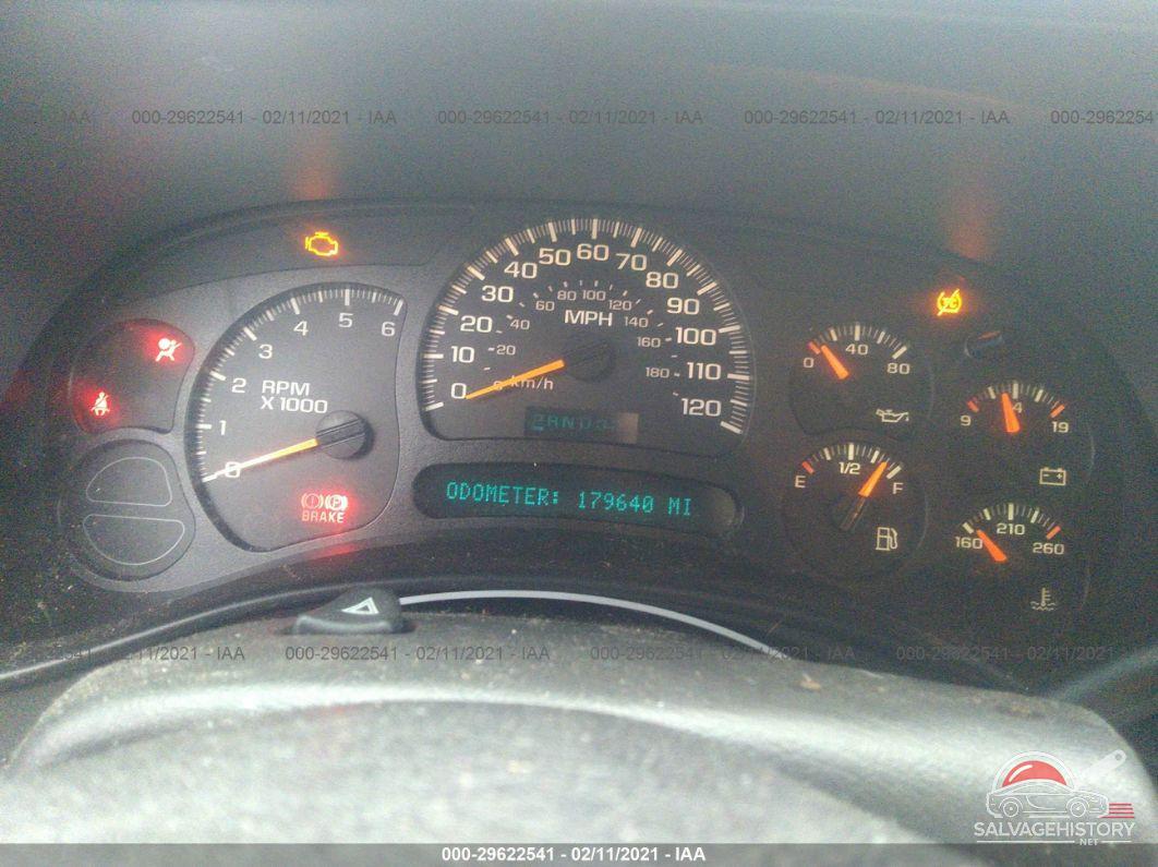 3GKFK16Z15G217094 2005 GMC YUKON XL photo no. 7