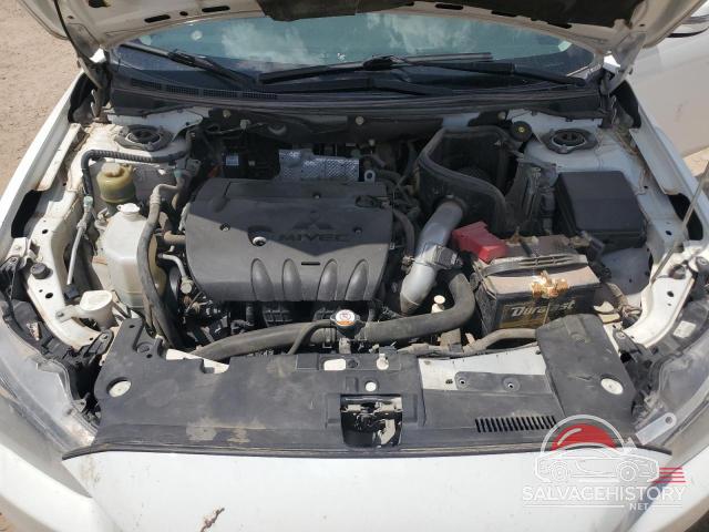 JA32U8FW6FU005971 2015 MITSUBISHI LANCER photo no. 11