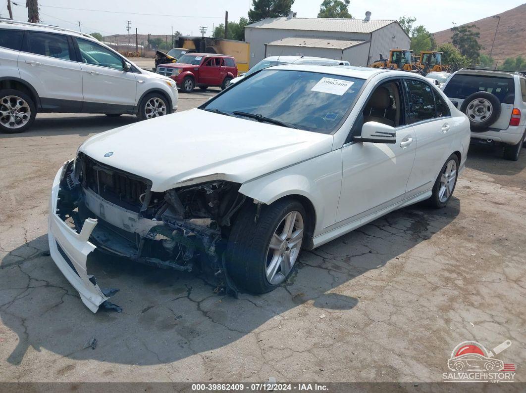 WDDGF5EB0AR113499 2010 MERCEDES-BENZ C 300 photo no. 2