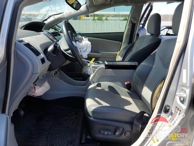 JTDZN3EU7FJ028600 2015 TOYOTA PRIUS photo no. 7