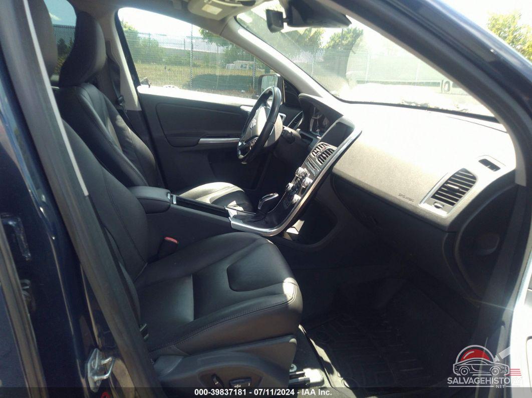YV4612RK4F2689316 2015 VOLVO XC60 photo no. 5
