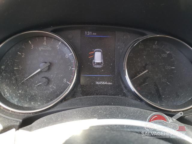 KNMAT2MT5JP583797 2018 NISSAN ROGUE photo no. 9