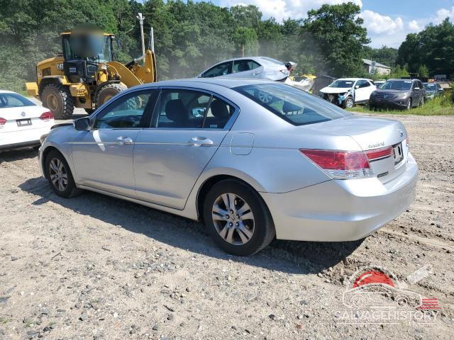 1HGCP2F63CA158400 2012 HONDA ACCORD photo no. 2