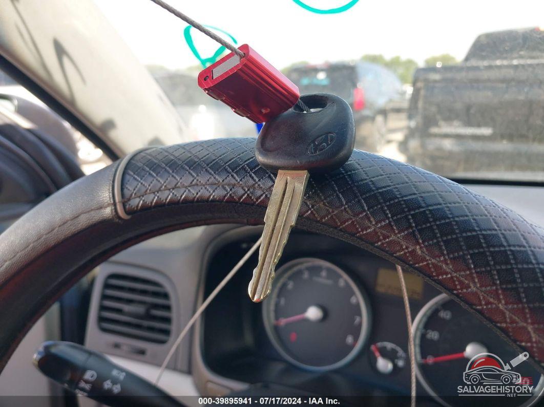 KMHCN4AC8AU459166 2010 HYUNDAI ACCENT photo no. 11