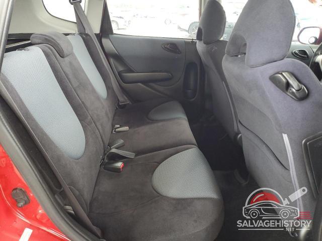 JHMGD38638S000425 2008 HONDA FIT photo no. 10