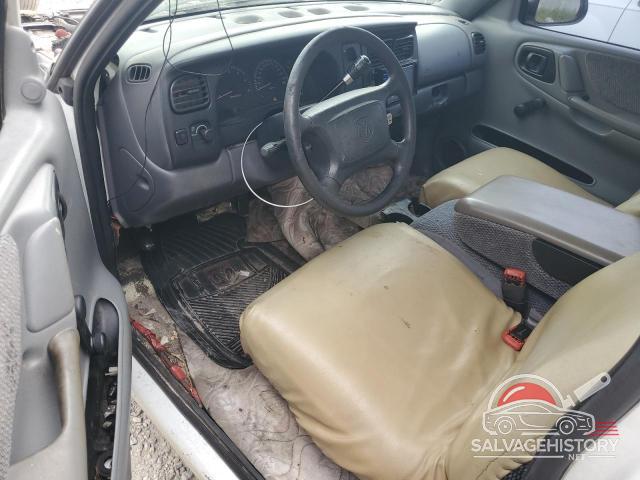 1B7FL26X0WS656892 1998 DODGE All Models photo no. 8