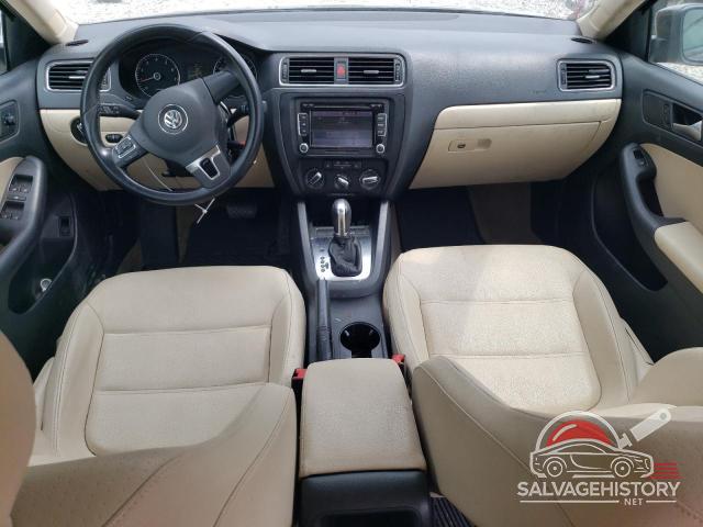 3VWDX7AJ4CM367611 2012 VOLKSWAGEN JETTA photo no. 8