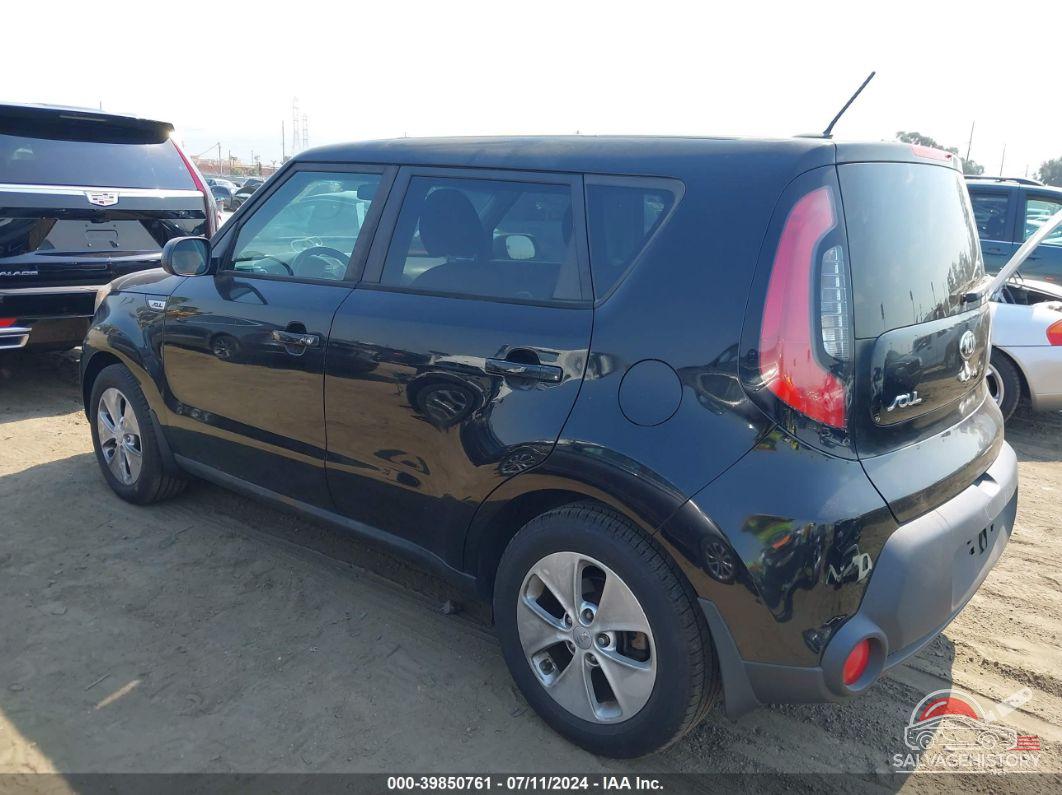 KNDJN2A25G7245136 2016 KIA SOUL photo no. 3