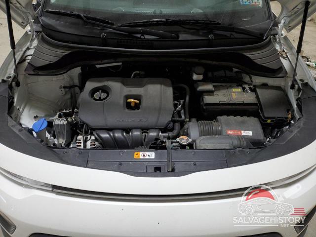 KNDJ23AU3L7122087 2020 KIA SOUL photo no. 11