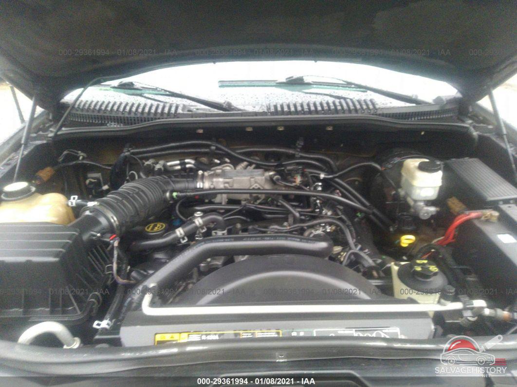 1FMDU73W34ZA55277 2004 FORD EXPLORER photo no. 10