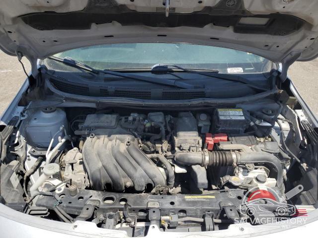3N1CN7AP5JK402886 2018 NISSAN VERSA photo no. 11