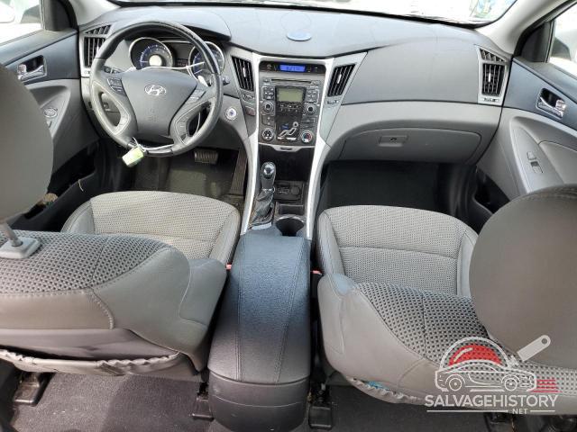 5NPEC4AC4BH258010 2011 HYUNDAI SONATA photo no. 8
