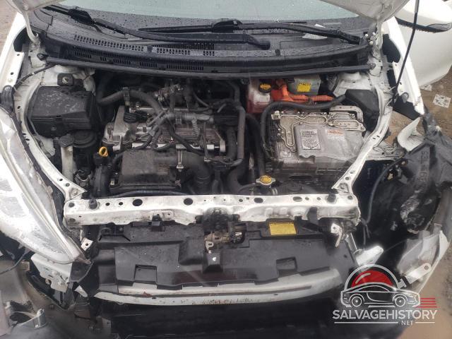 JTDKDTB39F1093965 2015 TOYOTA PRIUS photo no. 11