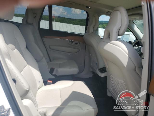 YV4A221K8N1816429 2022 VOLVO XC90 photo no. 11