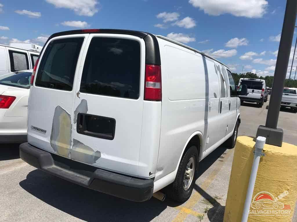 1GCFG15X171109993 2007 CHEVROLET EXPRESS G1500 photo no. 3