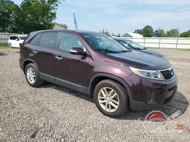 5XYKT3A6XFG572300 2015 KIA SORENTO photo no. 4