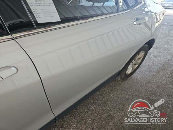 2GNAXUEV8L6229623 2020 CHEVROLET EQUINOX photo no. 4