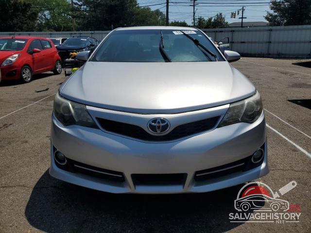 4T1BF1FK8CU598871 2012 TOYOTA CAMRY photo no. 5