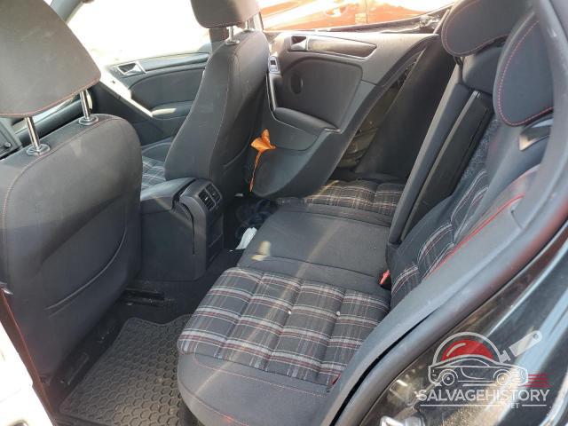 WVWHV7AJ0DW128553 2013 VOLKSWAGEN GTI photo no. 10