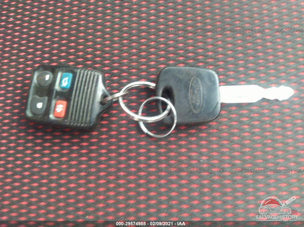 1FAFP38Z15W192890 2005 FORD FOCUS photo no. 11