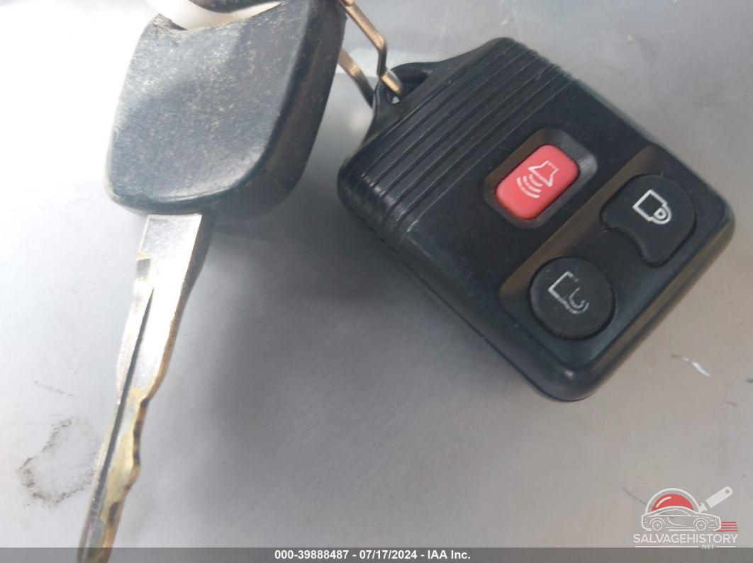 1FTRW07W61KA43084 2001 FORD F-150 photo no. 11