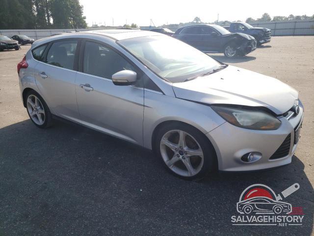 1FAHP3N28CL419958 2012 FORD FOCUS photo no. 4